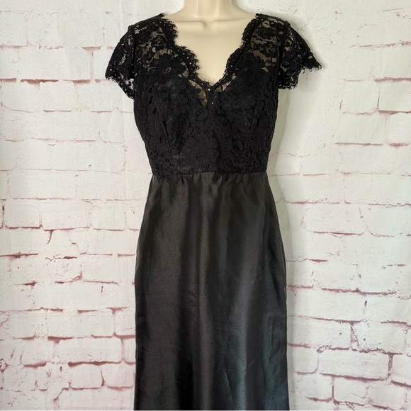 NOIR by Lazaro Black Chantilly Lace Silk Organza Formal Evening Gown Size 12 - Picture 13 of 16
